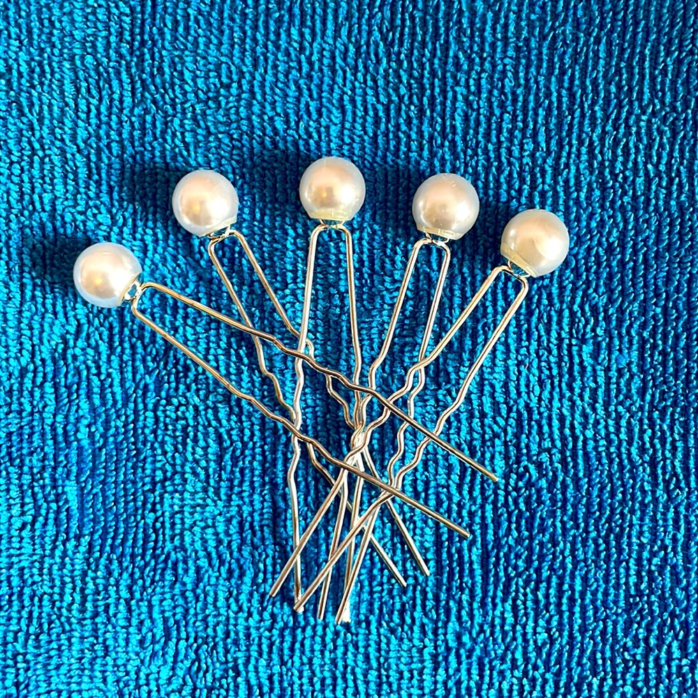 🎁 Set of 5 beaded hair pins FREE WITH PURCHASE!